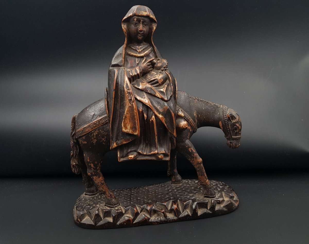 Sculpture Fuite En Egypte La Vierge Assise En Majesté Sur Sa Mule Allaitant l'Enfant Jésus