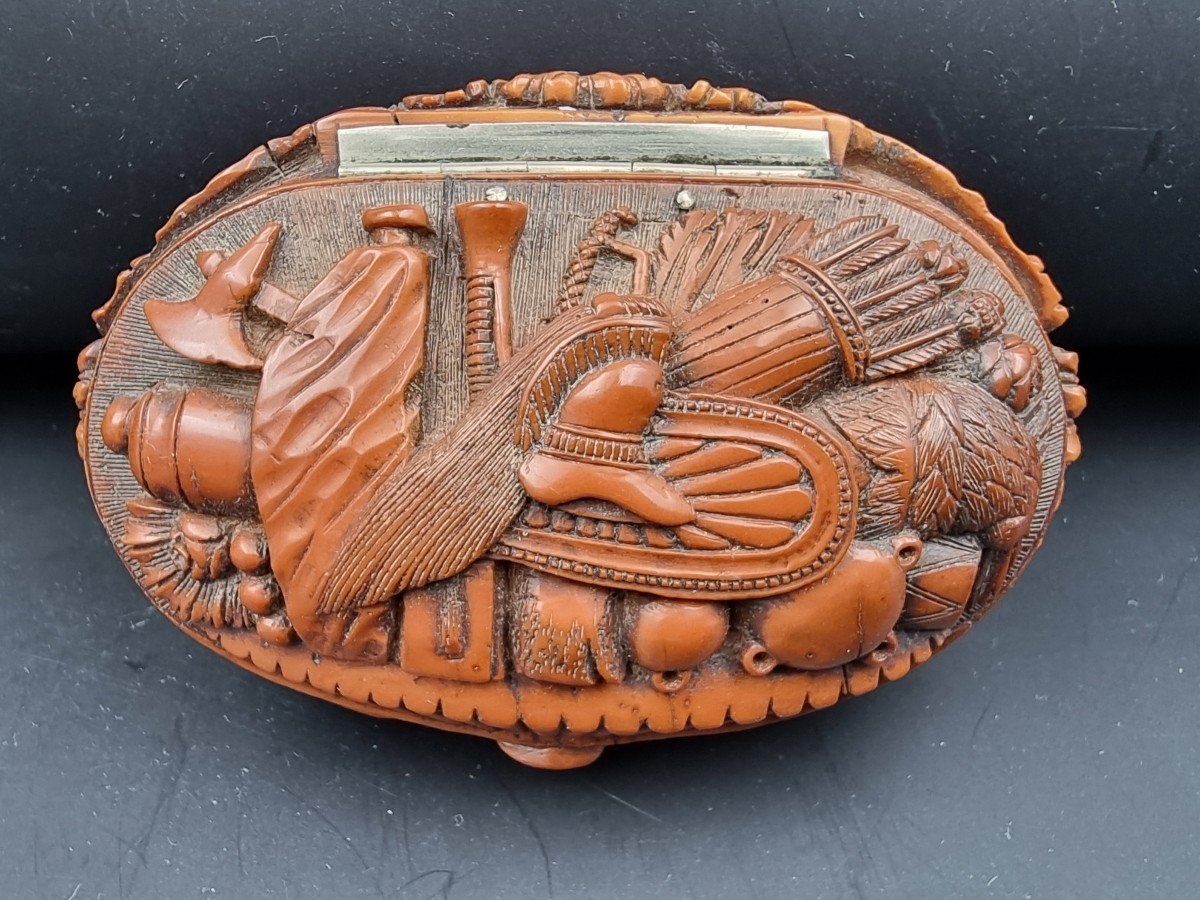 Boite Tabatière En Corozo Militaire Empire Trophée d'Arme Casque Canon Bombes Hache Napoléon