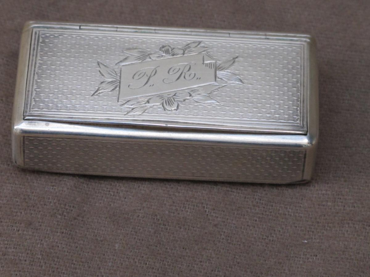 Tabatière En Argent