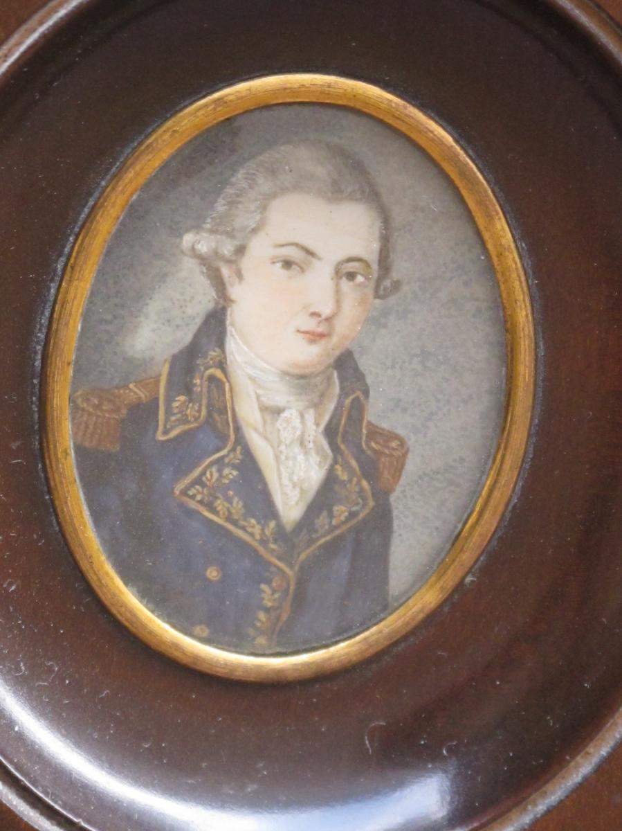 jeune militaire en uniforme de militaire général  du début XIX ème siècle