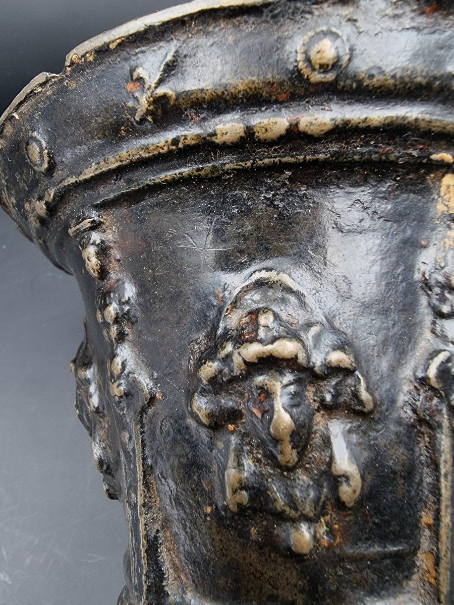 Mortier Le Mans En Bronze maitre de Bellême XVII E Siècle Cariatides Et Mascarons Fleurs De Lys