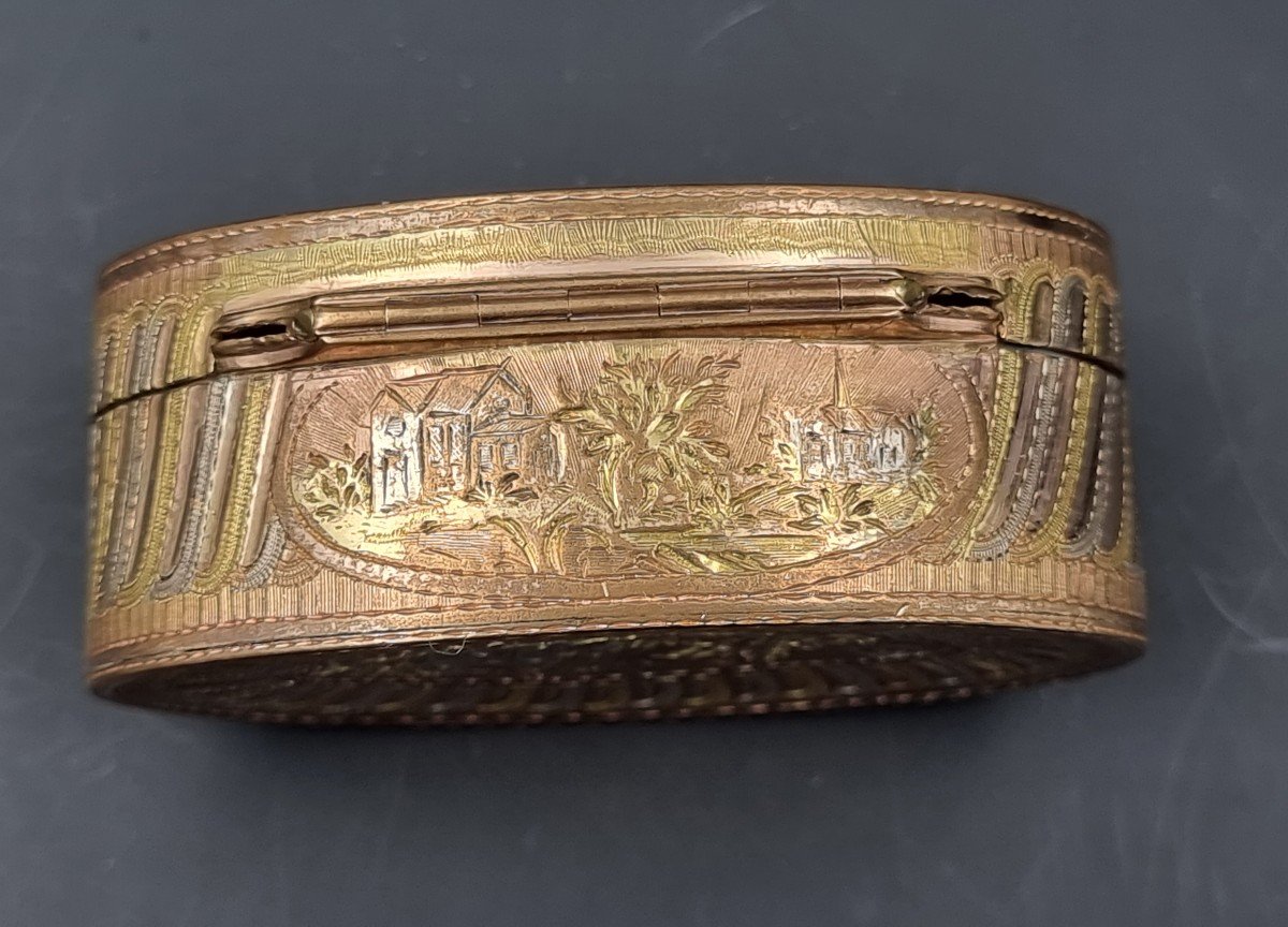 Boite d'époque Louis XVI à Décor De Paysage En Très Bon état