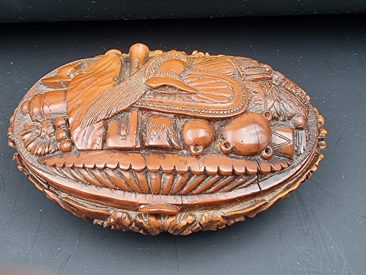 Boite Tabatière En Corozo Militaire Empire Trophée d'Arme Casque Canon Bombes Hache Napoléon