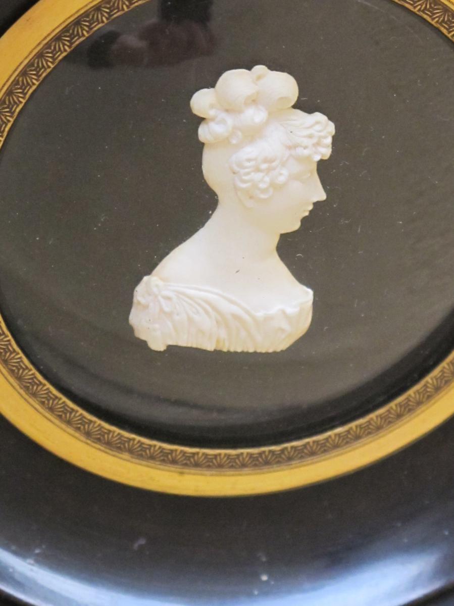 Profil De Jeune Fille Sculpté Vers 1830