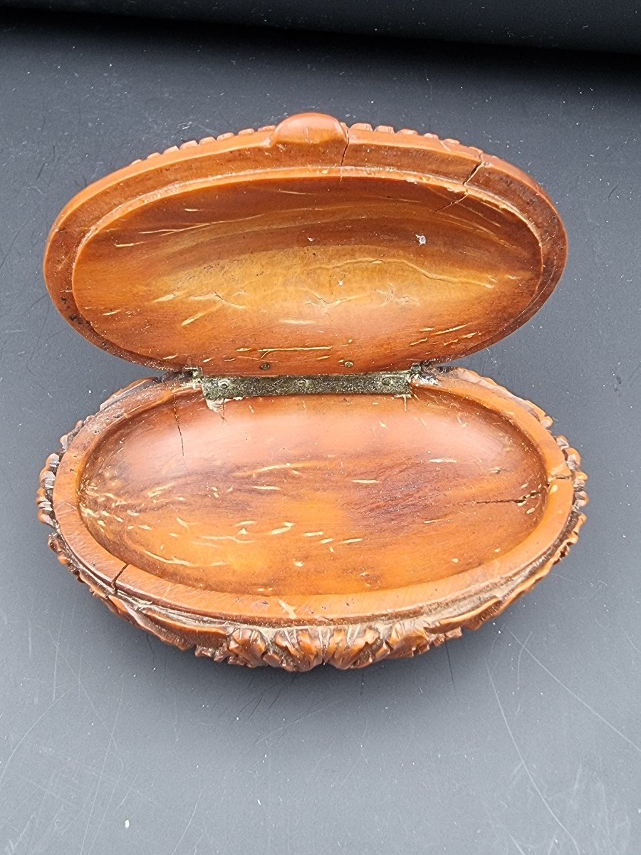 Boite Tabatière En Corozo Militaire Empire Trophée d'Arme Casque Canon Bombes Hache Napoléon