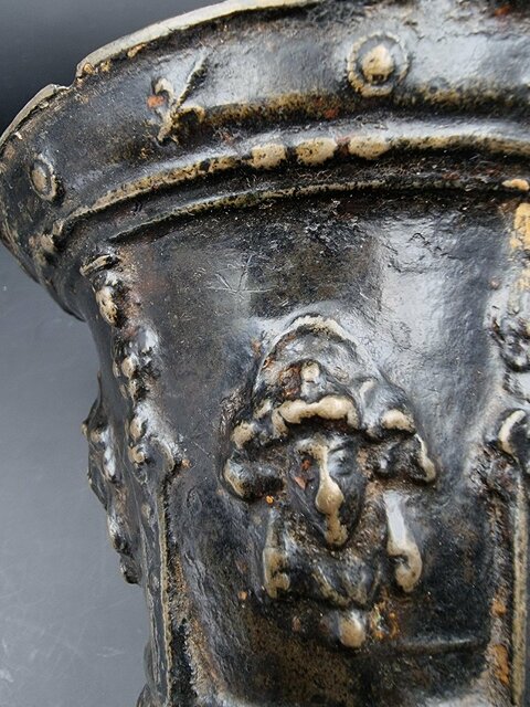 Mortier Le Mans En Bronze maitre de Bellême XVII E Siècle Cariatides Et Mascarons Fleurs De Lys