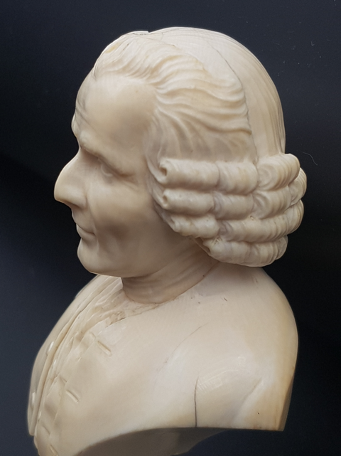 Buste De Jean Jacques Rousseau Très Finement Sculpté époque Début XIX E Siècle
