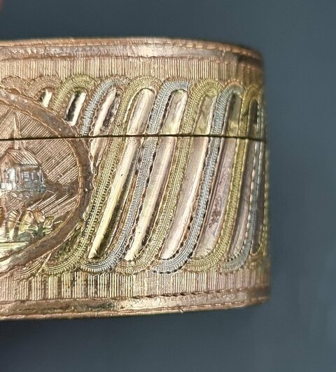 Boite d'époque Louis XVI à Décor De Paysage En Très Bon état