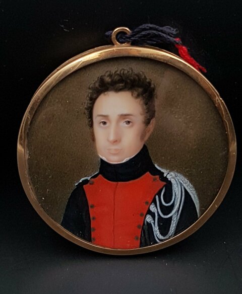 Miniature Gendarme époque du XIX e  En Parfait état Cerclage Probablement En Or