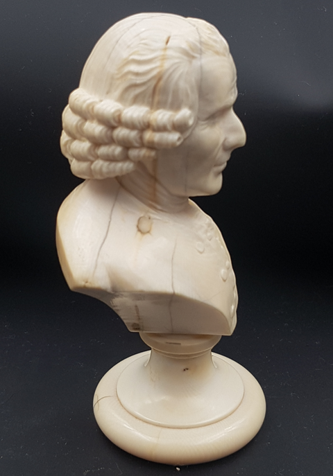 Buste De Jean Jacques Rousseau Très Finement Sculpté époque Début XIX E Siècle